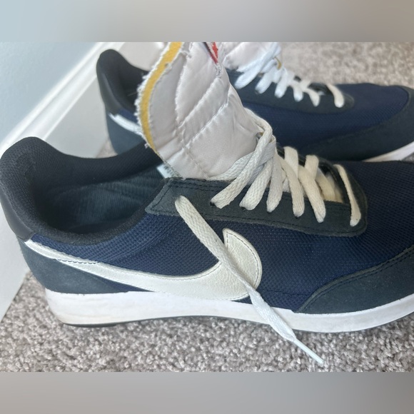 Mens Nike Navy Blue waffle track sneakers size 10.5 - Picture 4 of 7